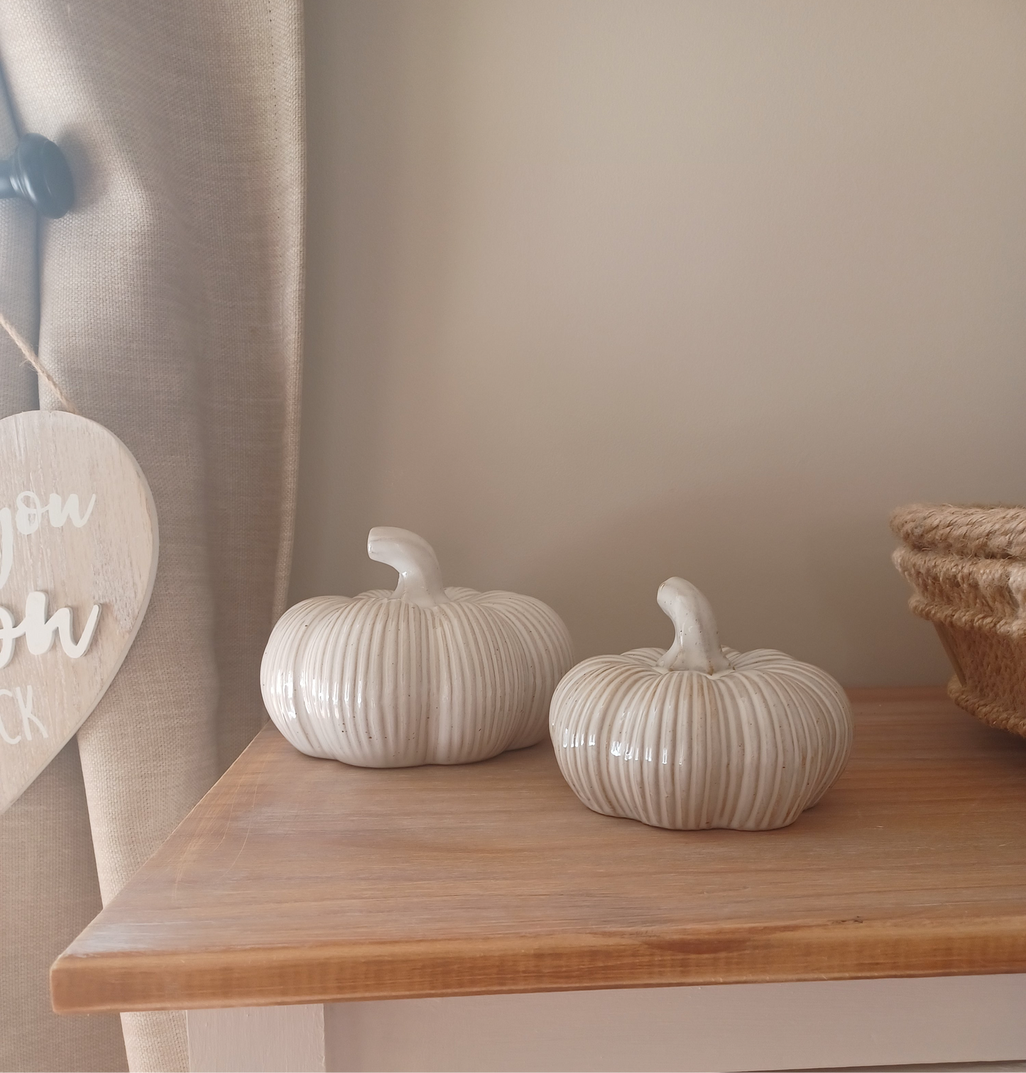 Farmhouse Style Pumpkins- flat.